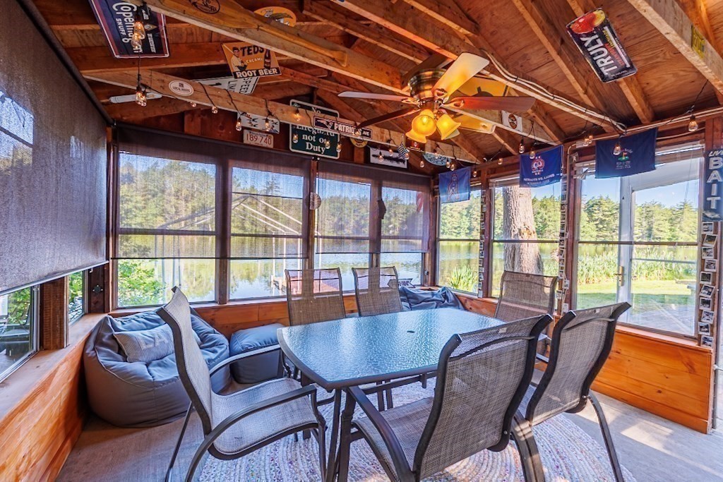 9 Cranberry Meadow Shore Rd