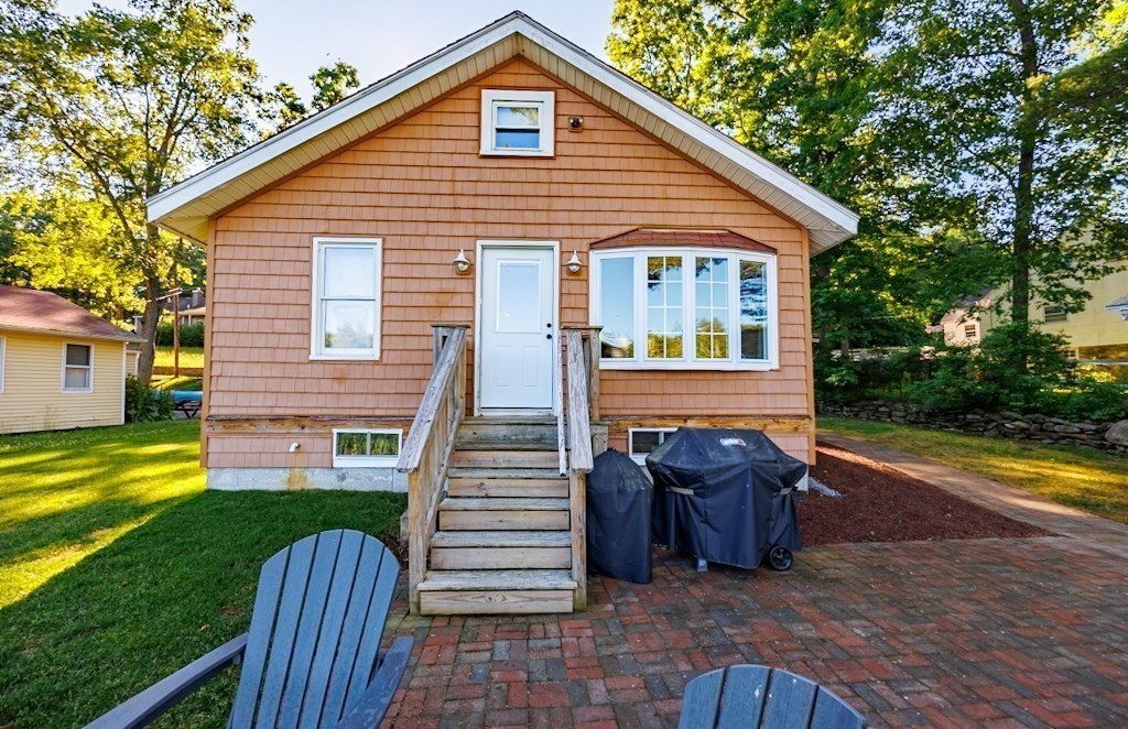 9 Cranberry Meadow Shore Rd