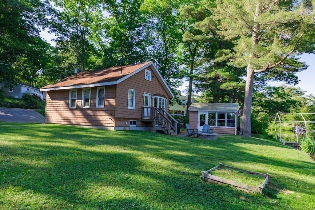 9 Cranberry Meadow Shore Rd