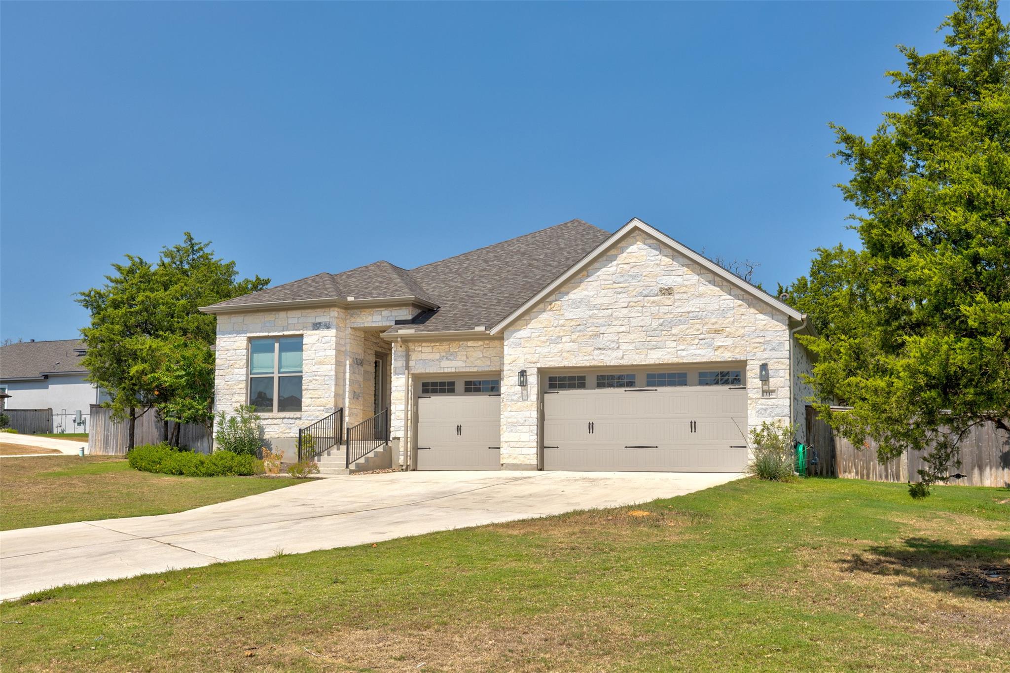 132 Darst LN