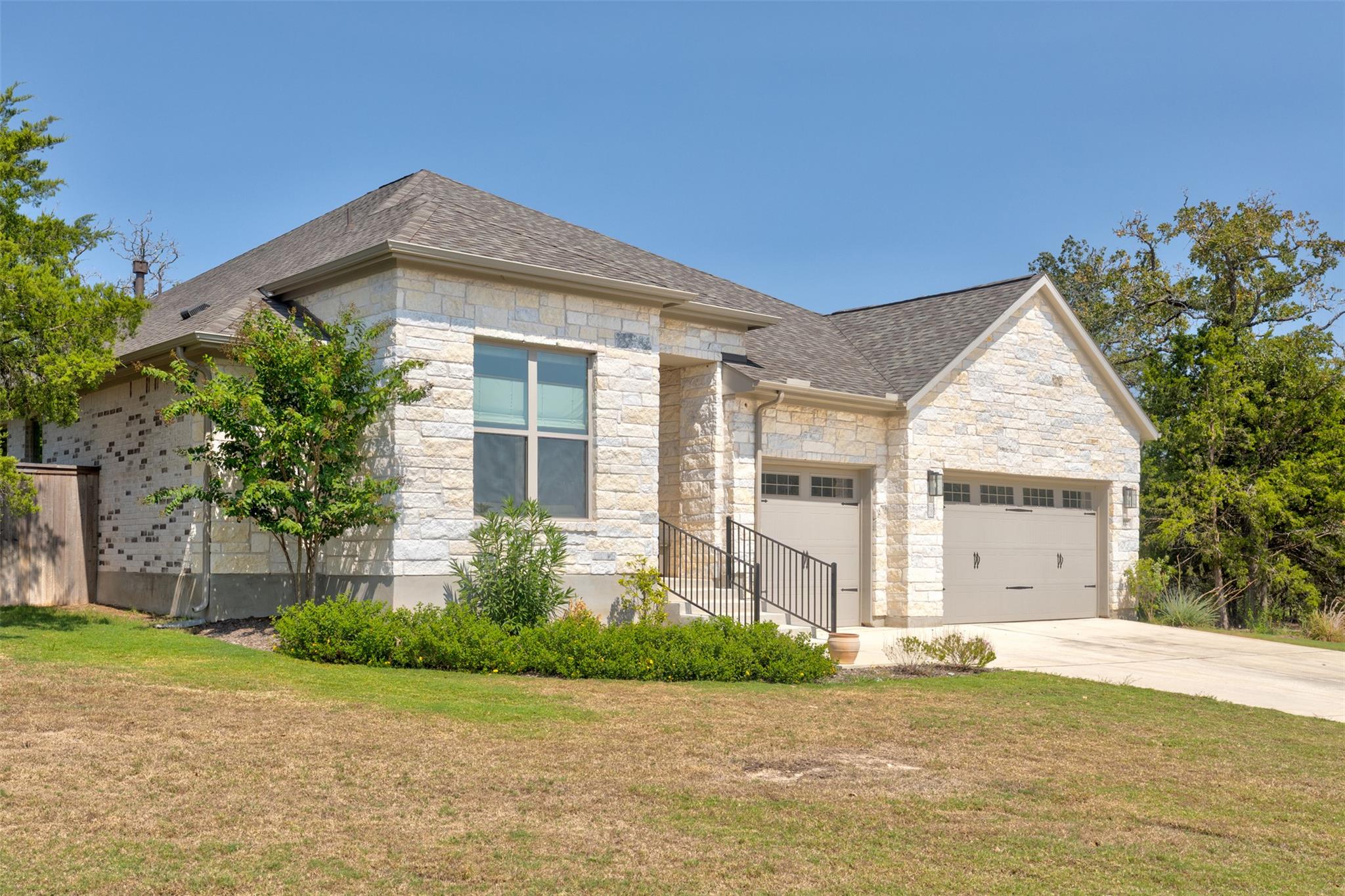 132 Darst LN