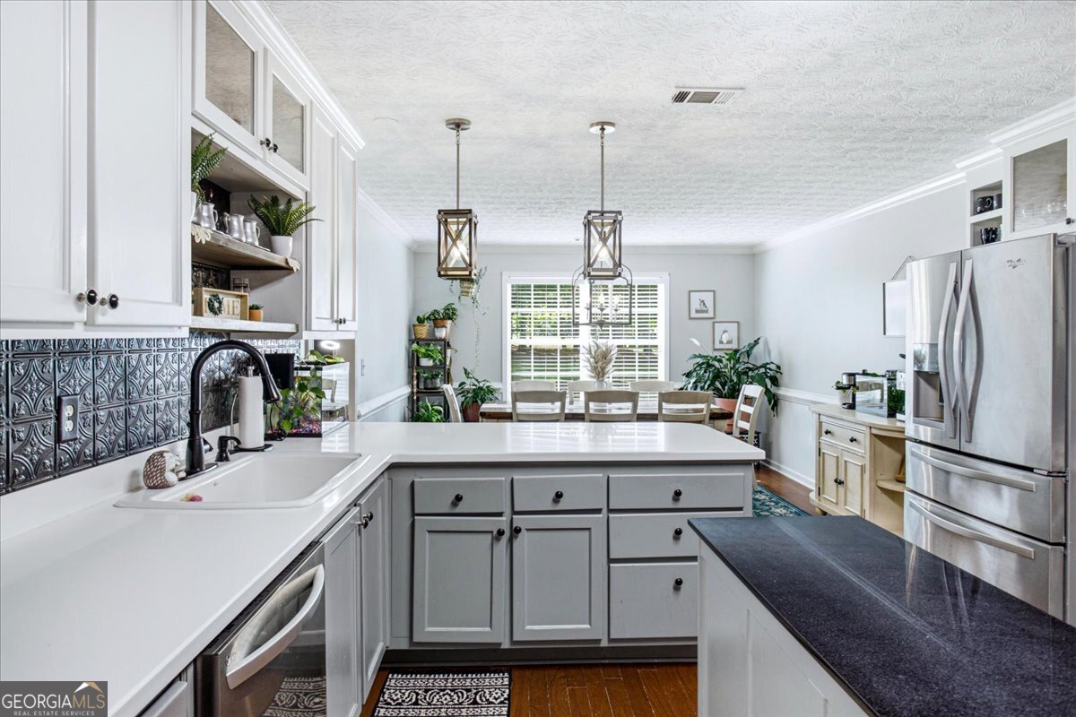 2214 S Walkers Mill Road
