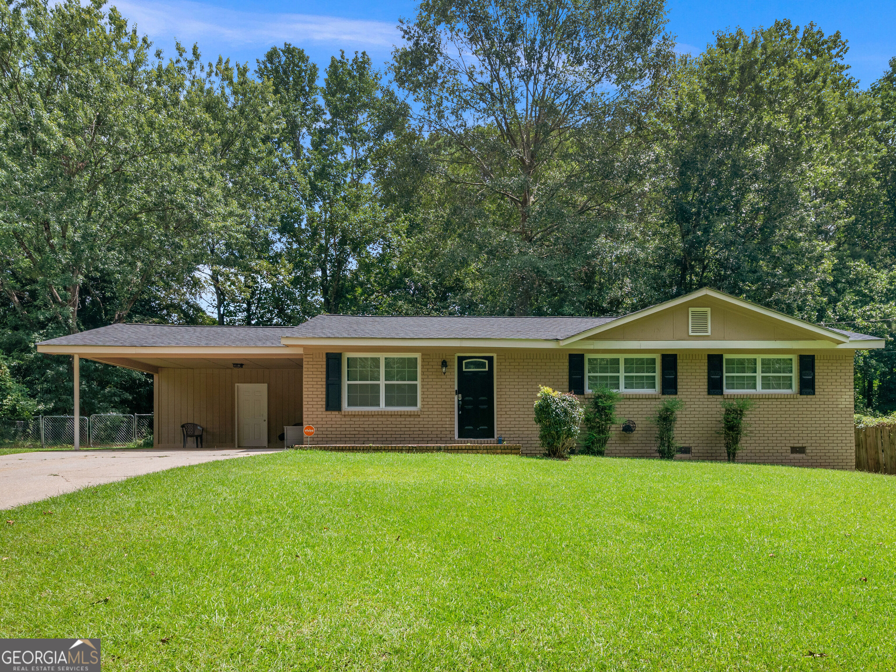 2027 Chestnut Log Drive