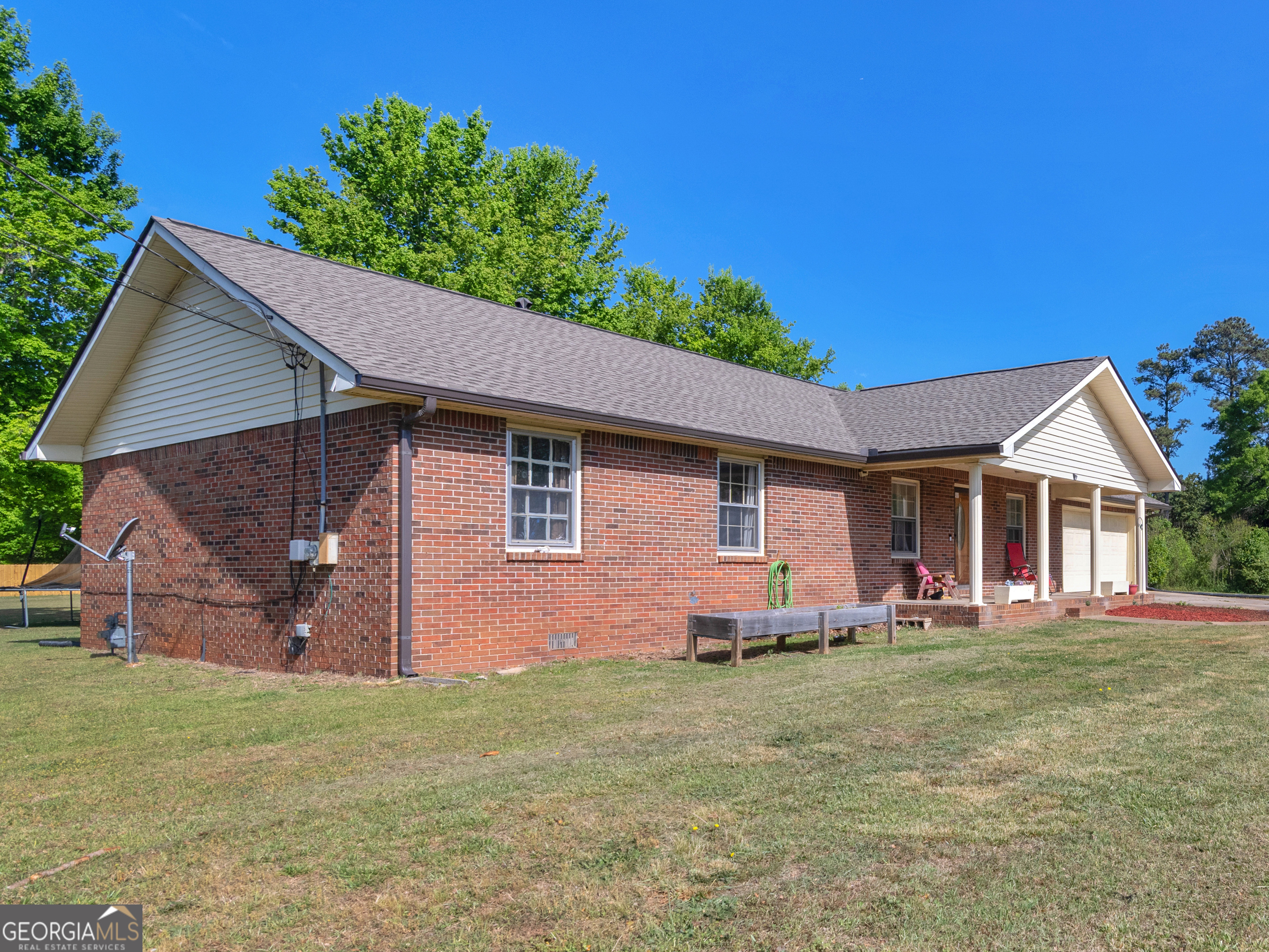121 Rosser Road