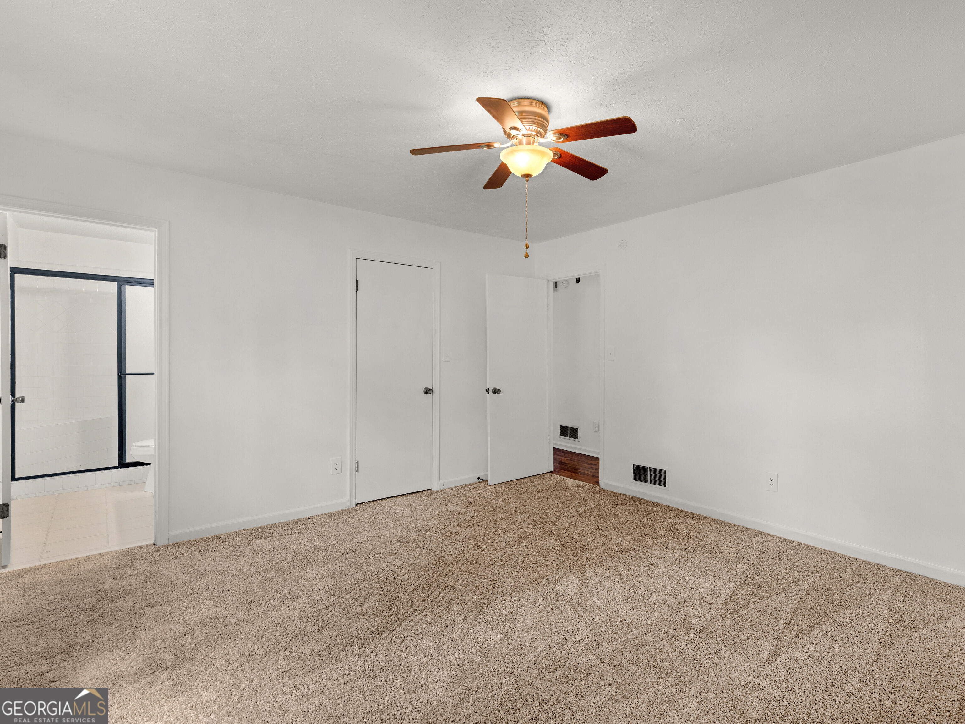 121 Rosser Road
