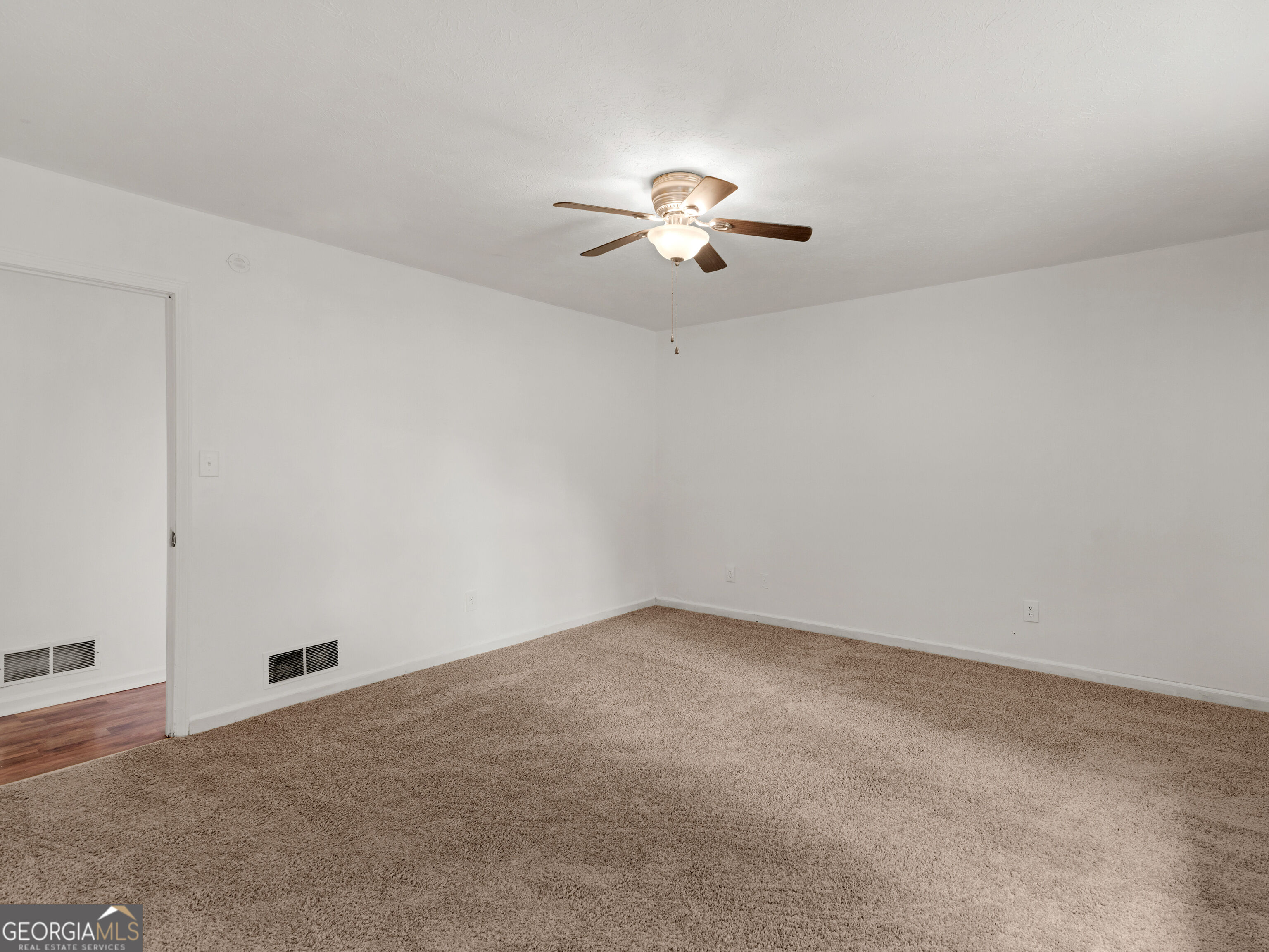 121 Rosser Road