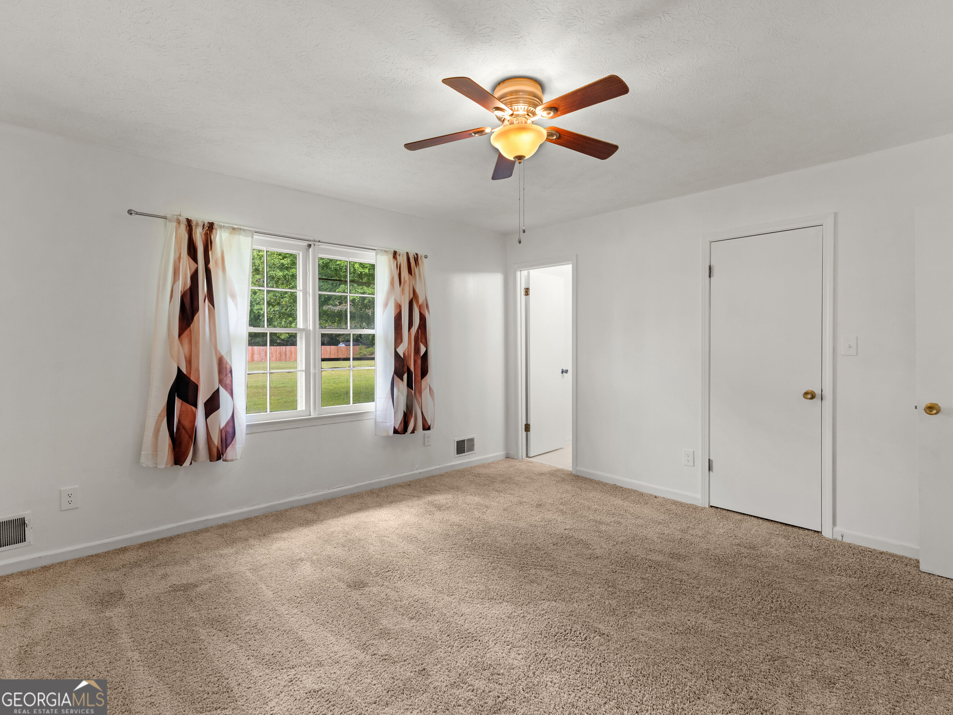 121 Rosser Road