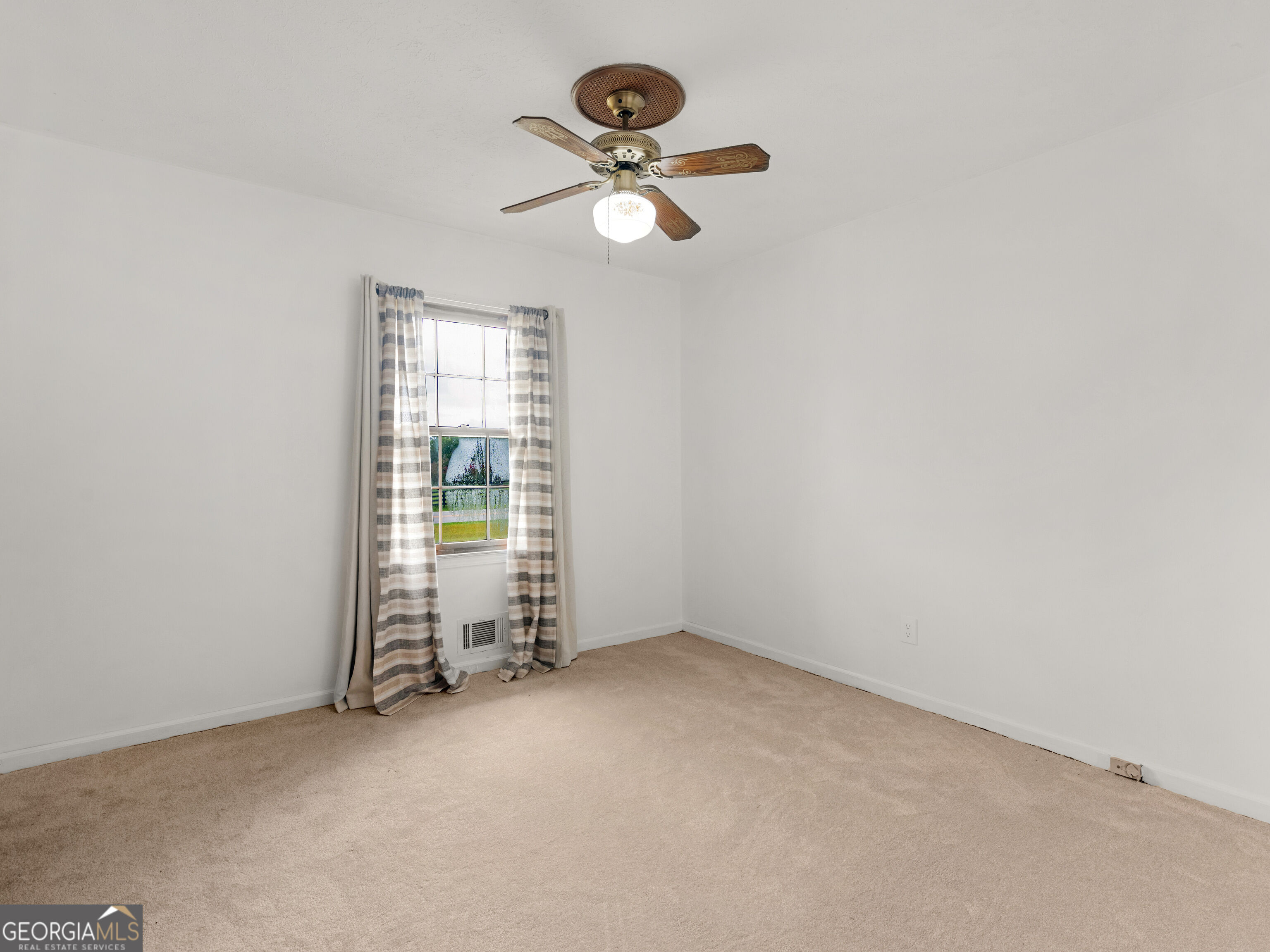 121 Rosser Road