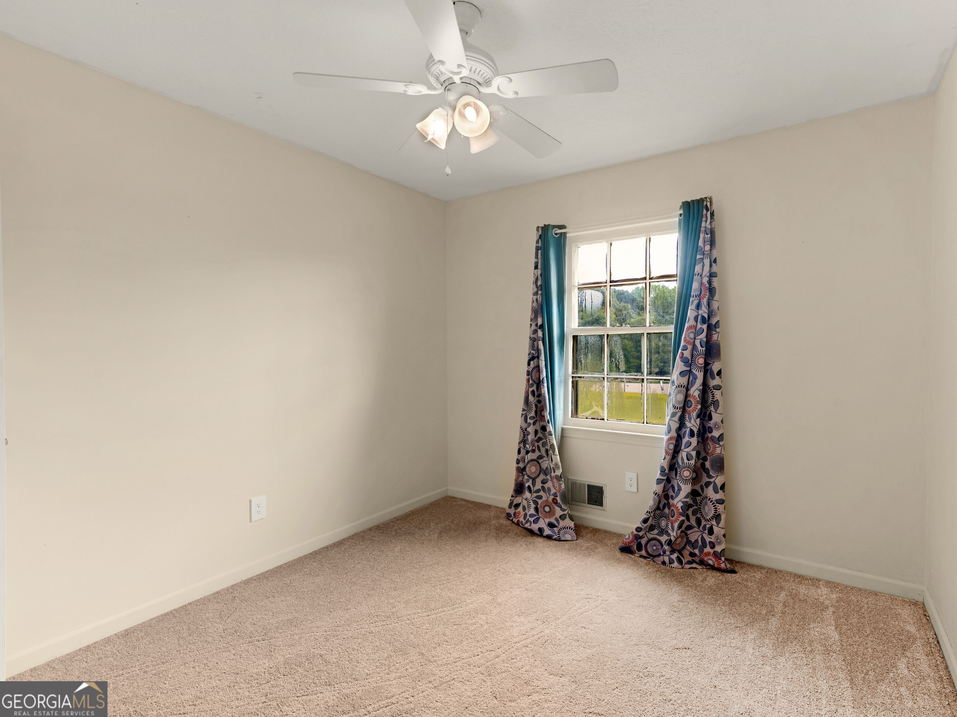 121 Rosser Road