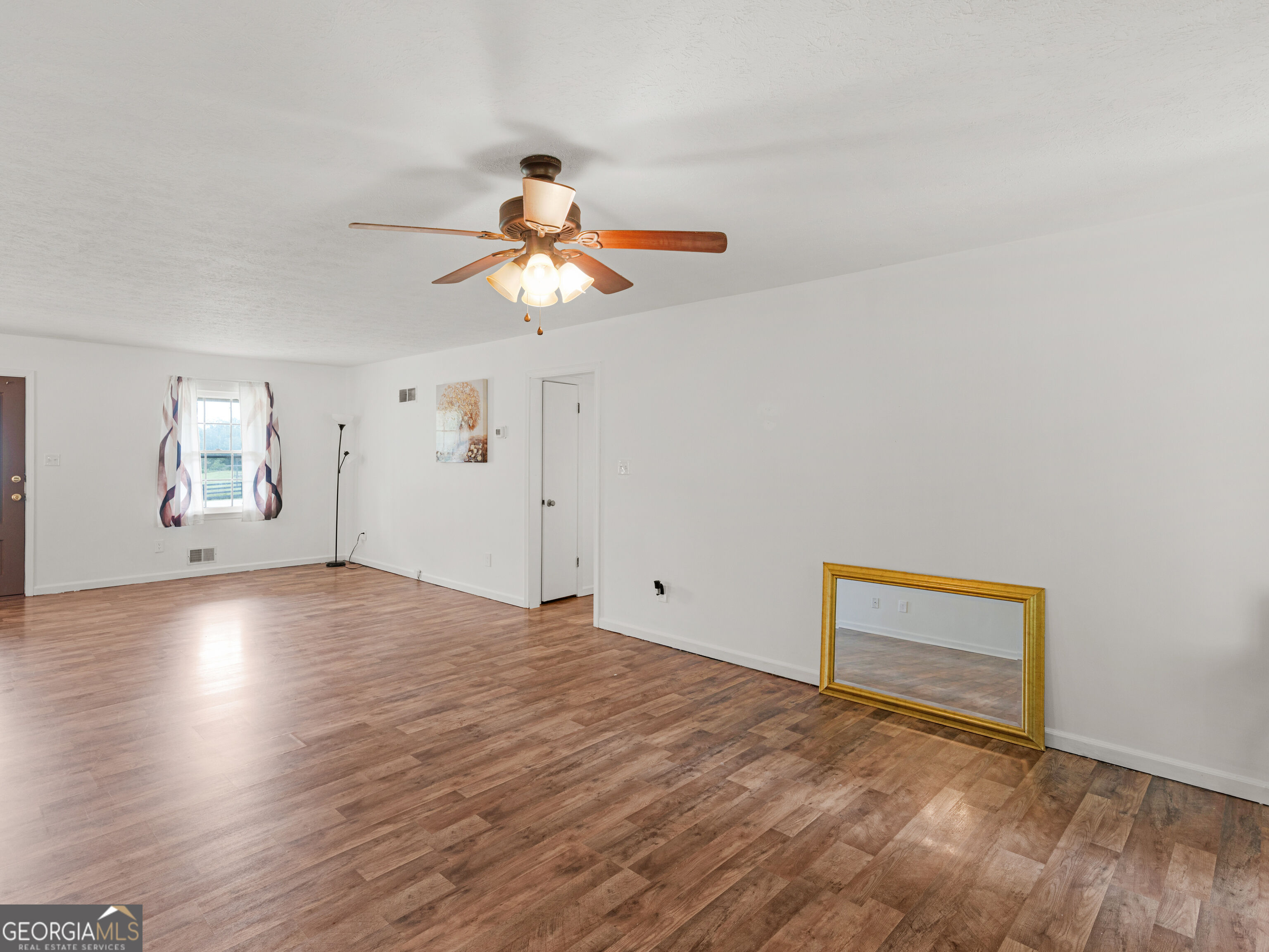 121 Rosser Road
