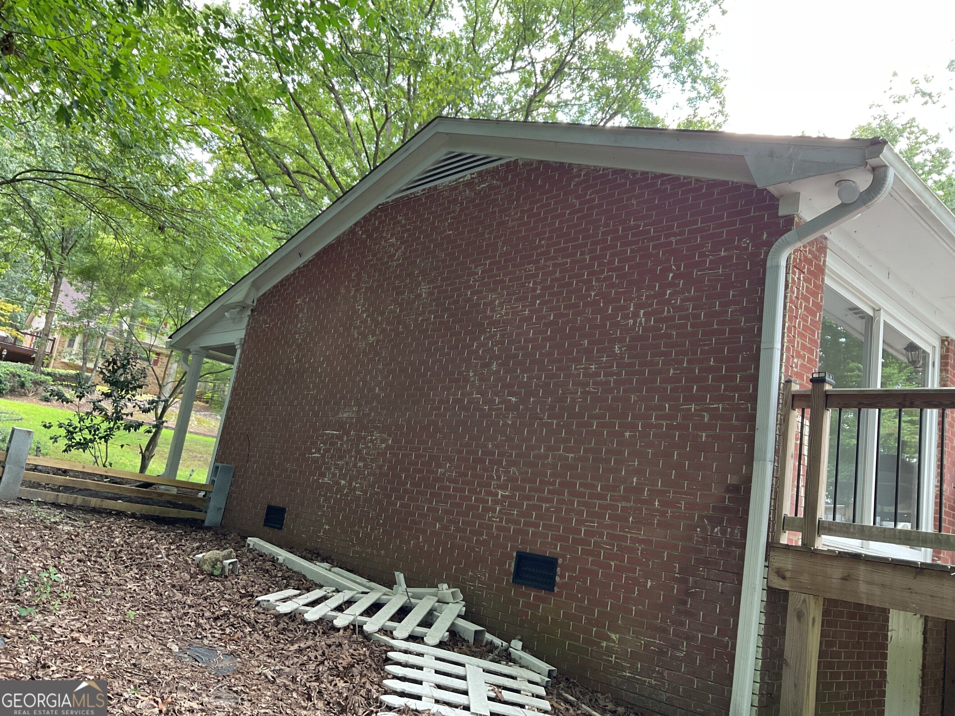 622 Pinecrest Drive
