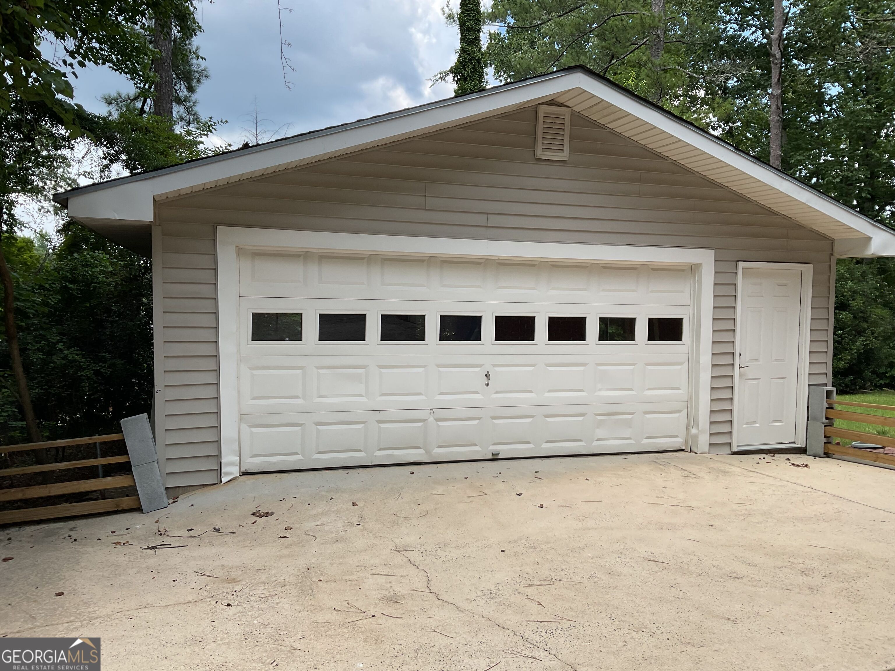622 Pinecrest Drive