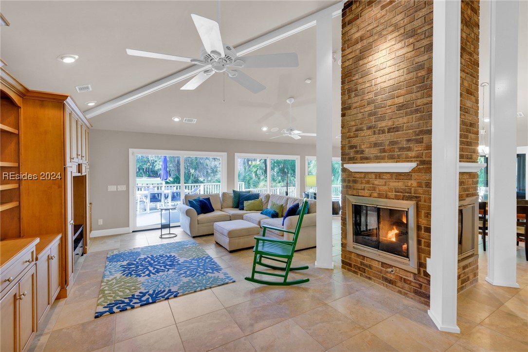11 Harleston Green