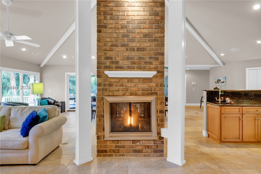 11 Harleston Green