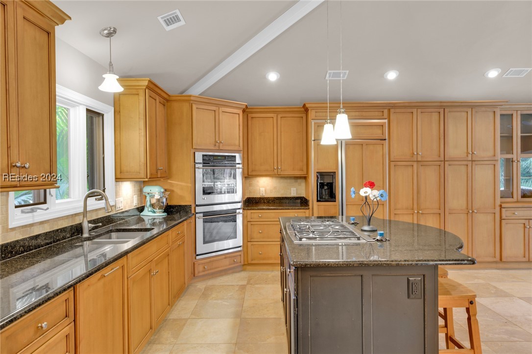 11 Harleston Green