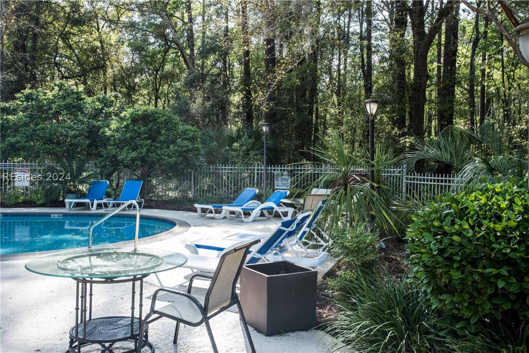 141 Lamotte Dr B4