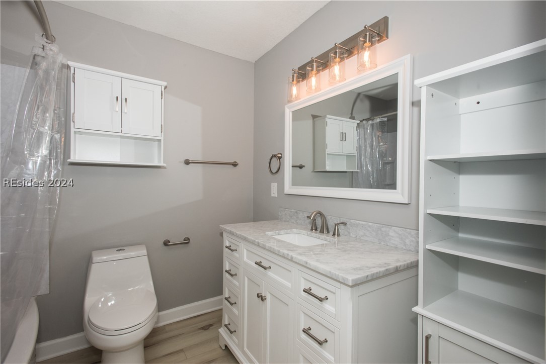141 Lamotte Dr B4
