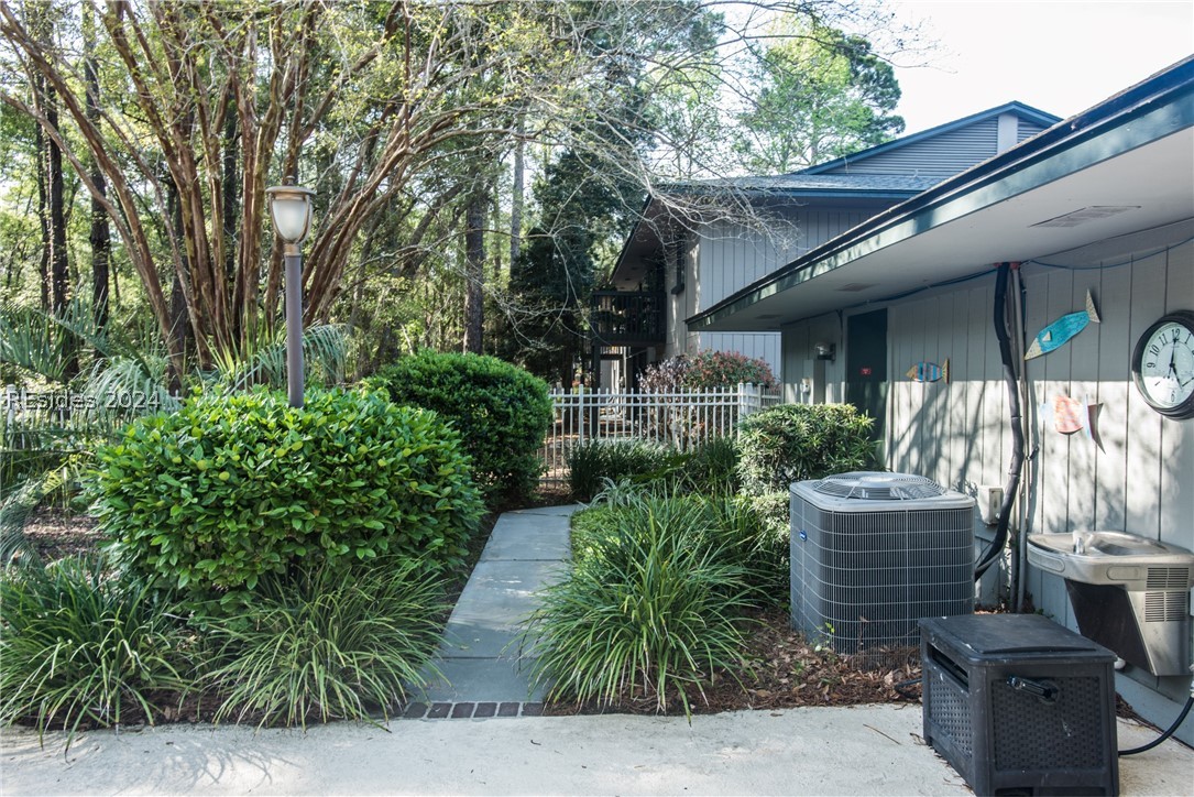 141 Lamotte Dr B4