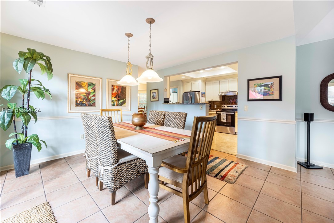 9 Sweetwater Ln