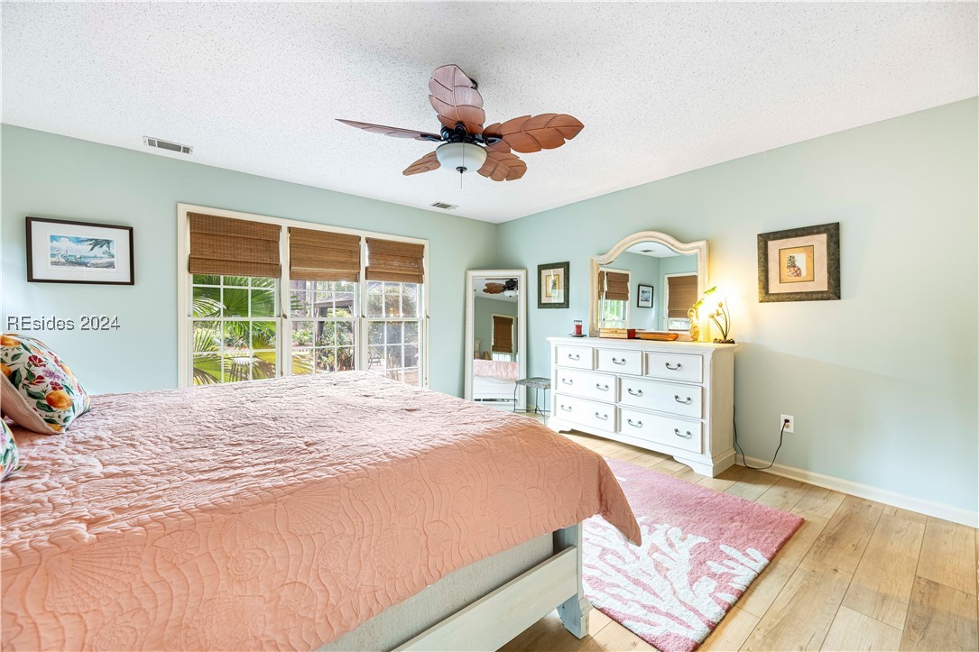 9 Sweetwater Ln