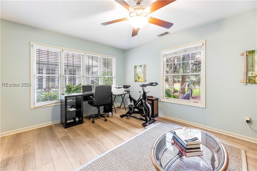 9 Sweetwater Ln