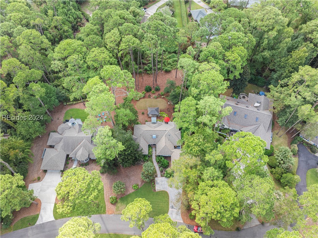 9 Sweetwater Ln