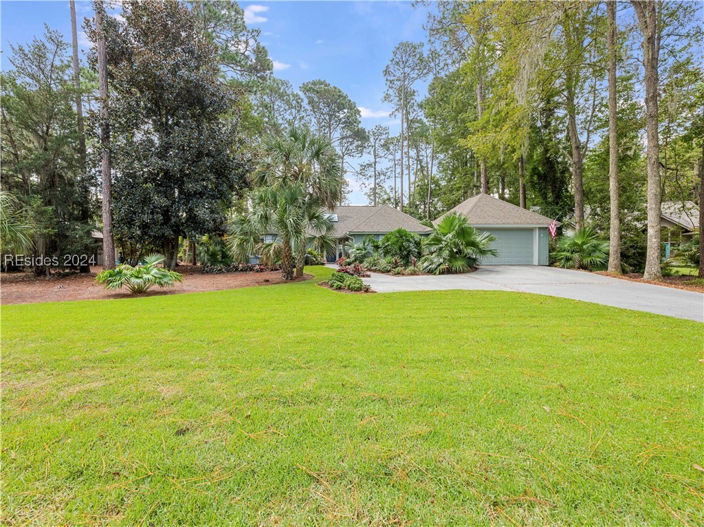 9 Sweetwater Ln
