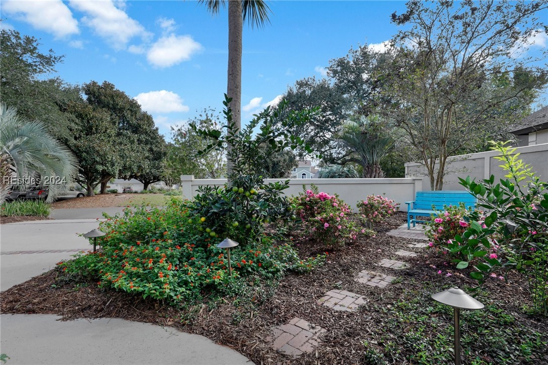 46 Fairway Winds Place