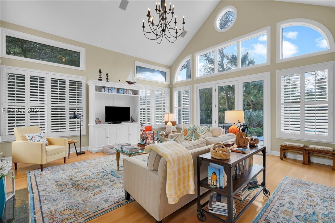 46 Fairway Winds Place