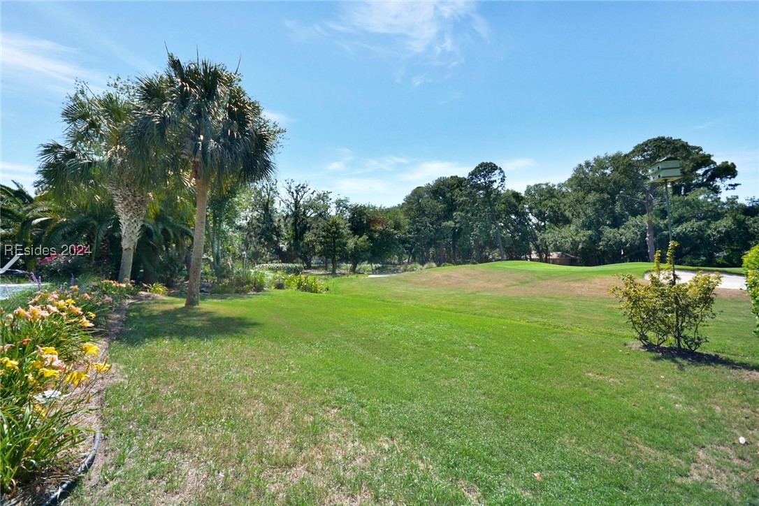 46 Fairway Winds Place