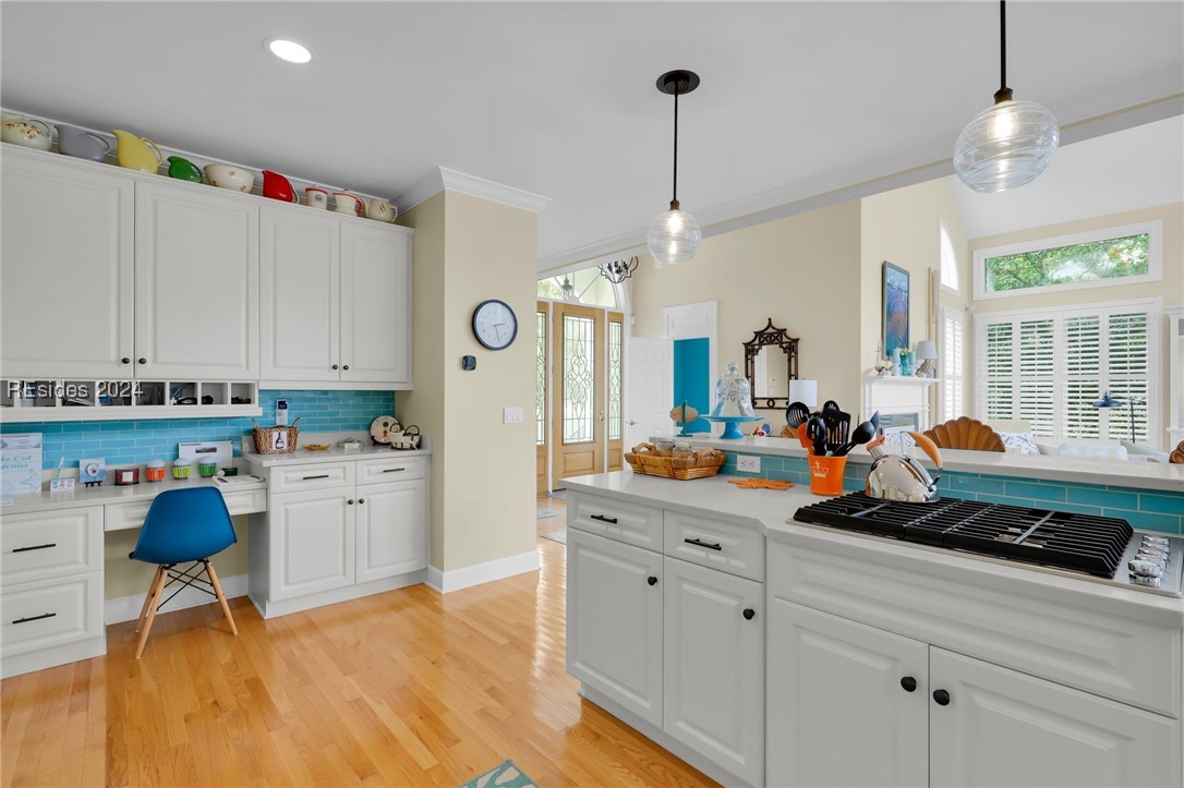 46 Fairway Winds Place