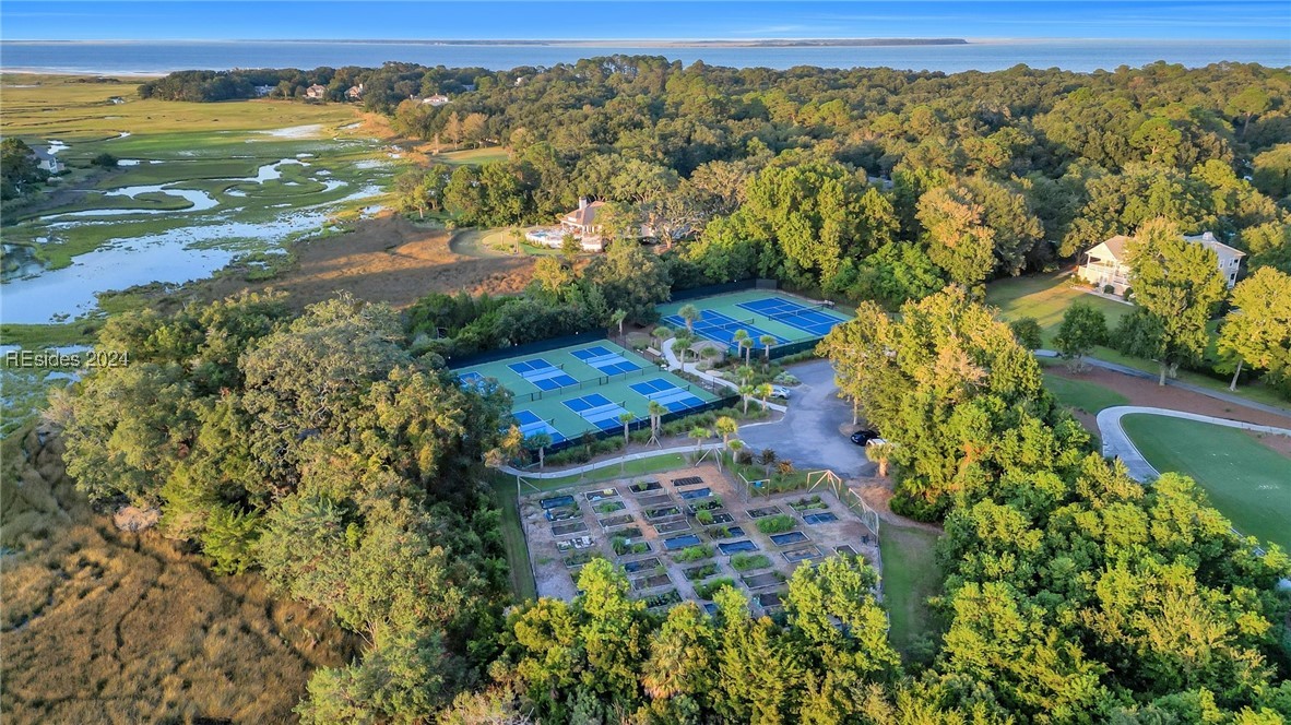 46 Fairway Winds Place