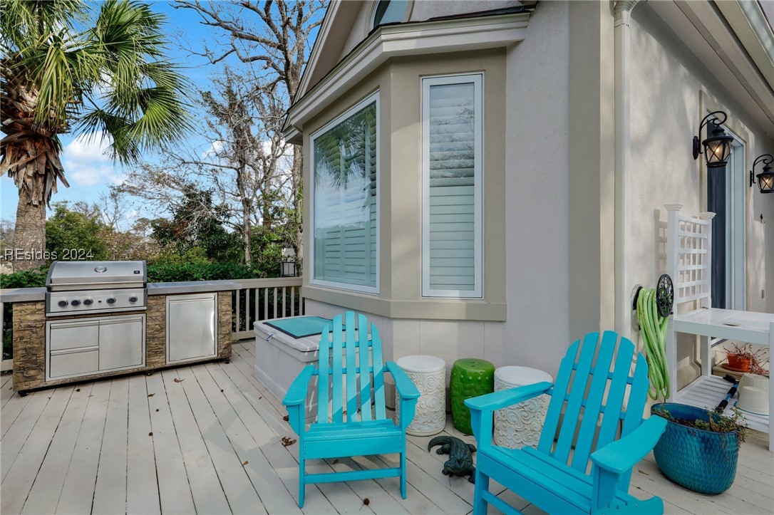 46 Fairway Winds Place