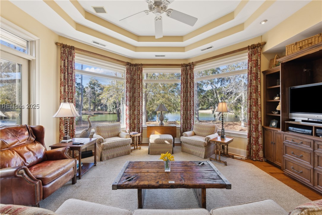 9 Tall Pines Rd