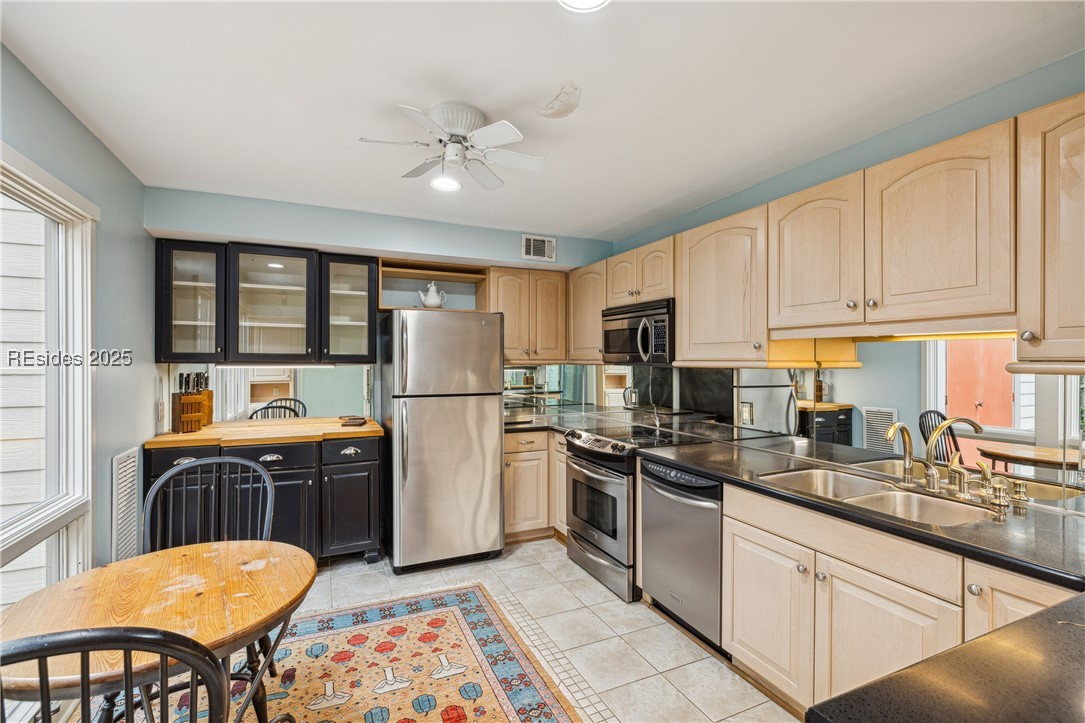 21 Calibogue Cay Rd #371