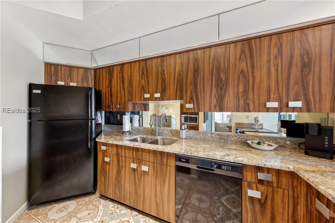 7 Shelter Cove Ln #7557