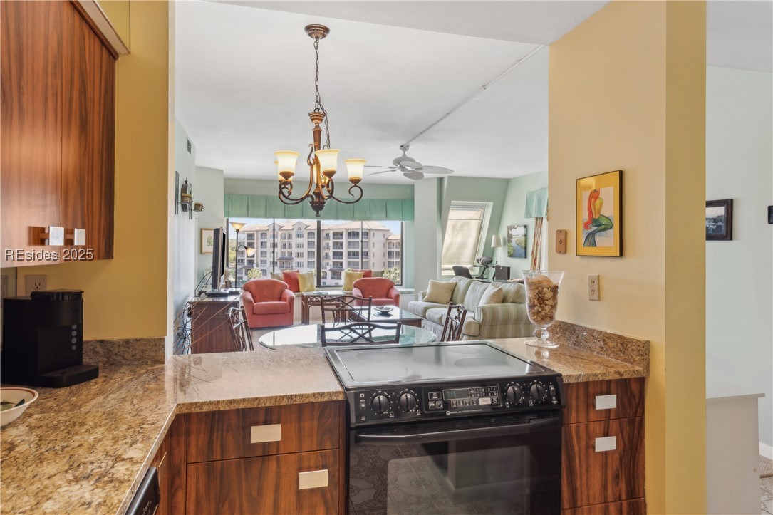 7 Shelter Cove Ln #7557