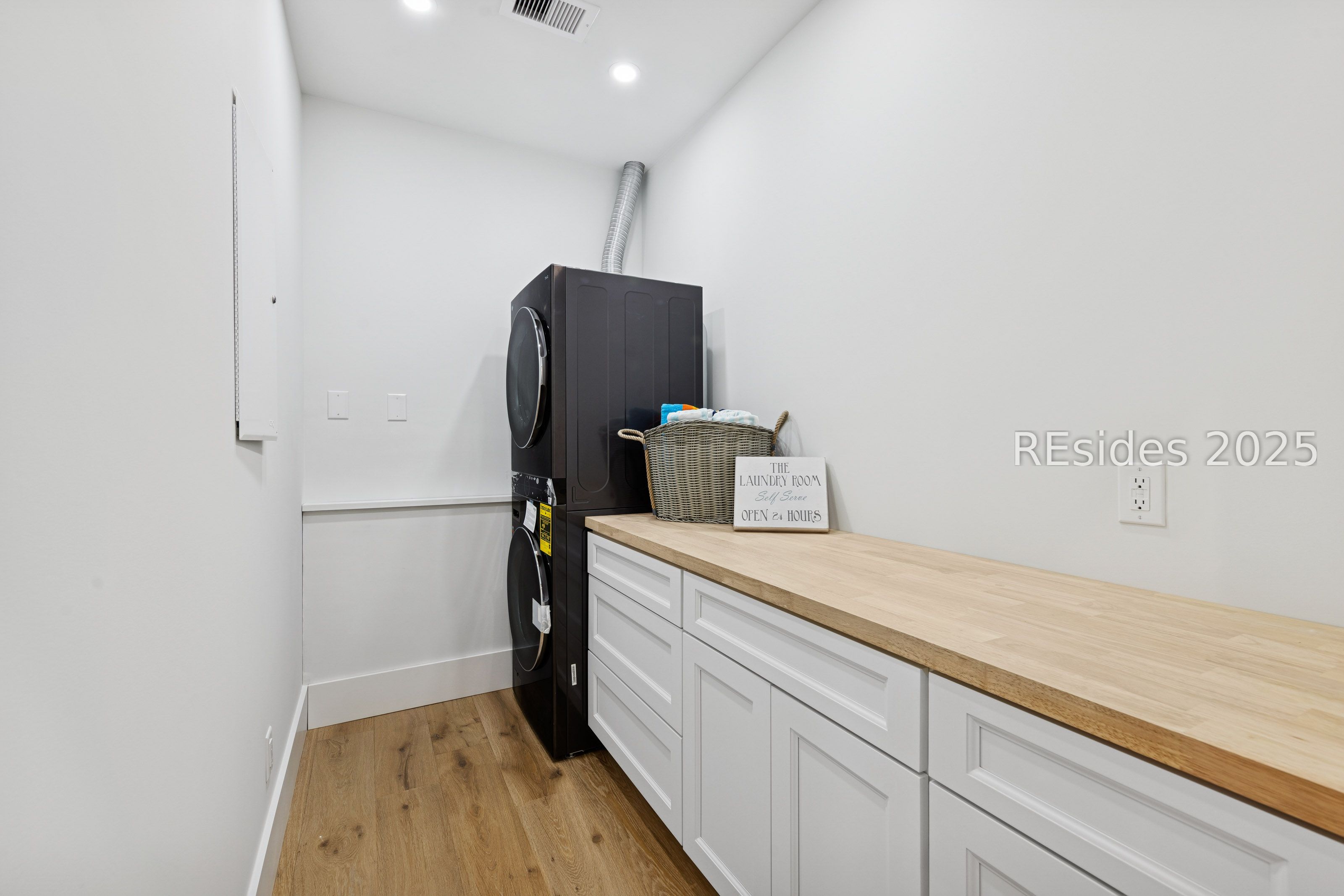 12 Bateau Rd