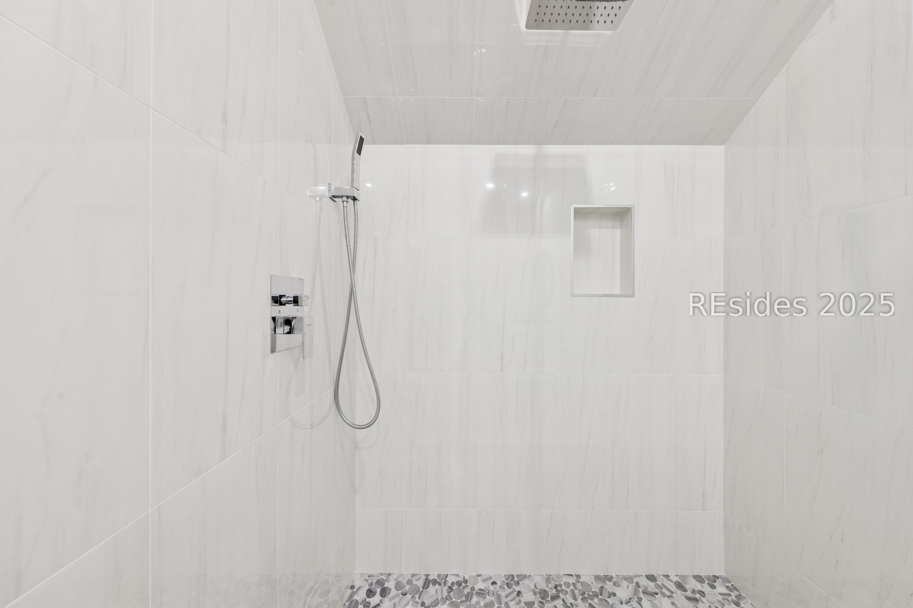 12 Bateau Rd