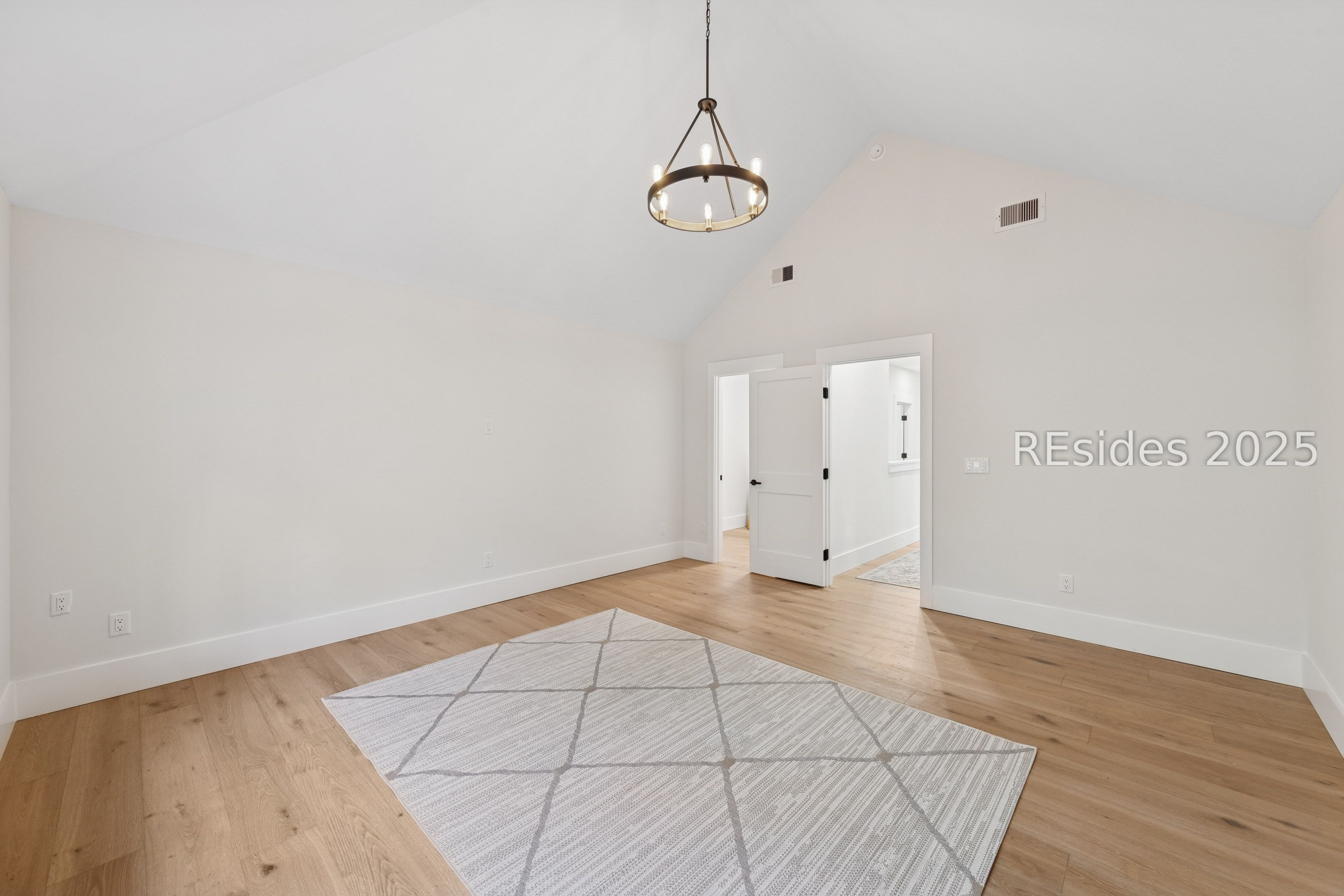 12 Bateau Rd