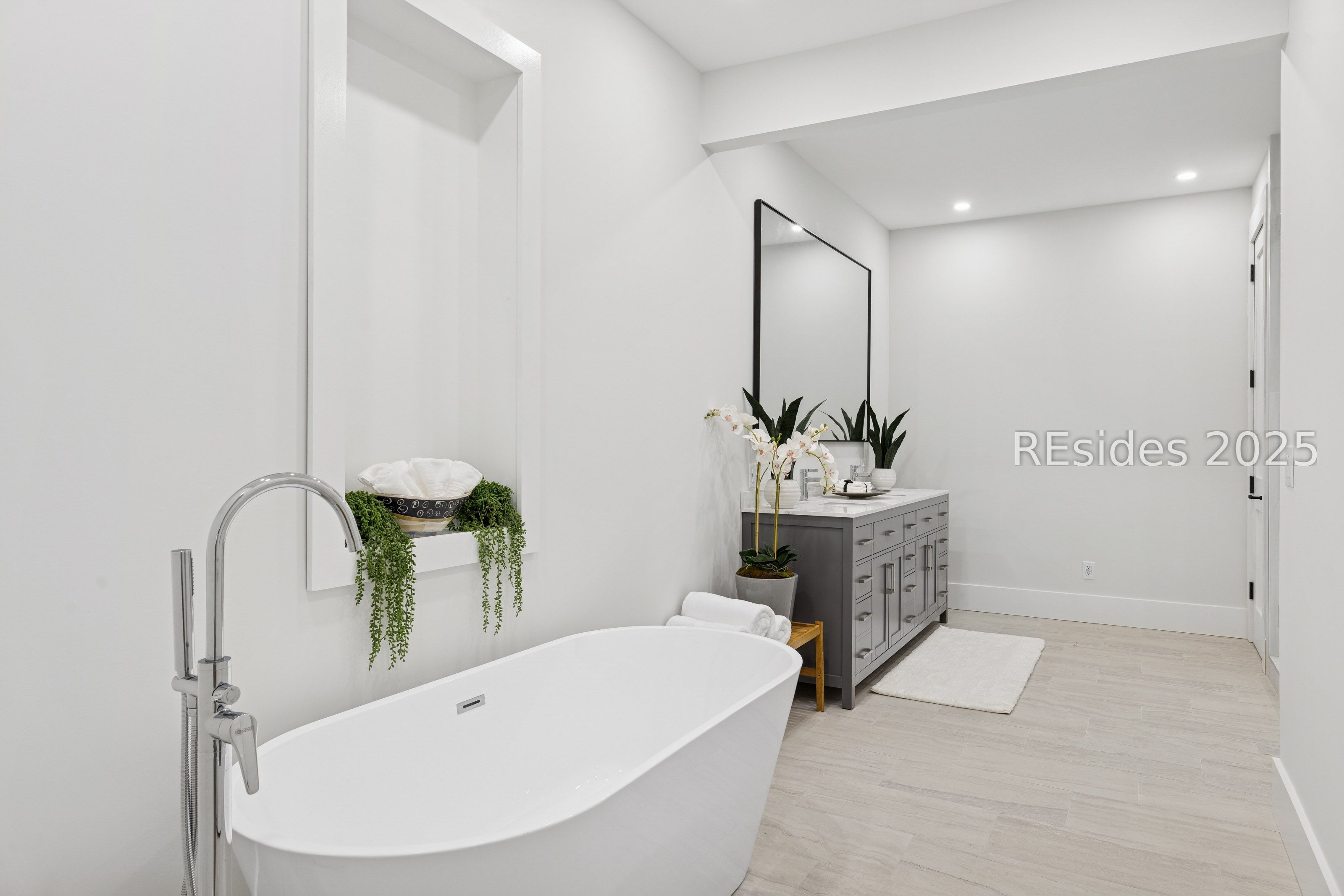 12 Bateau Rd
