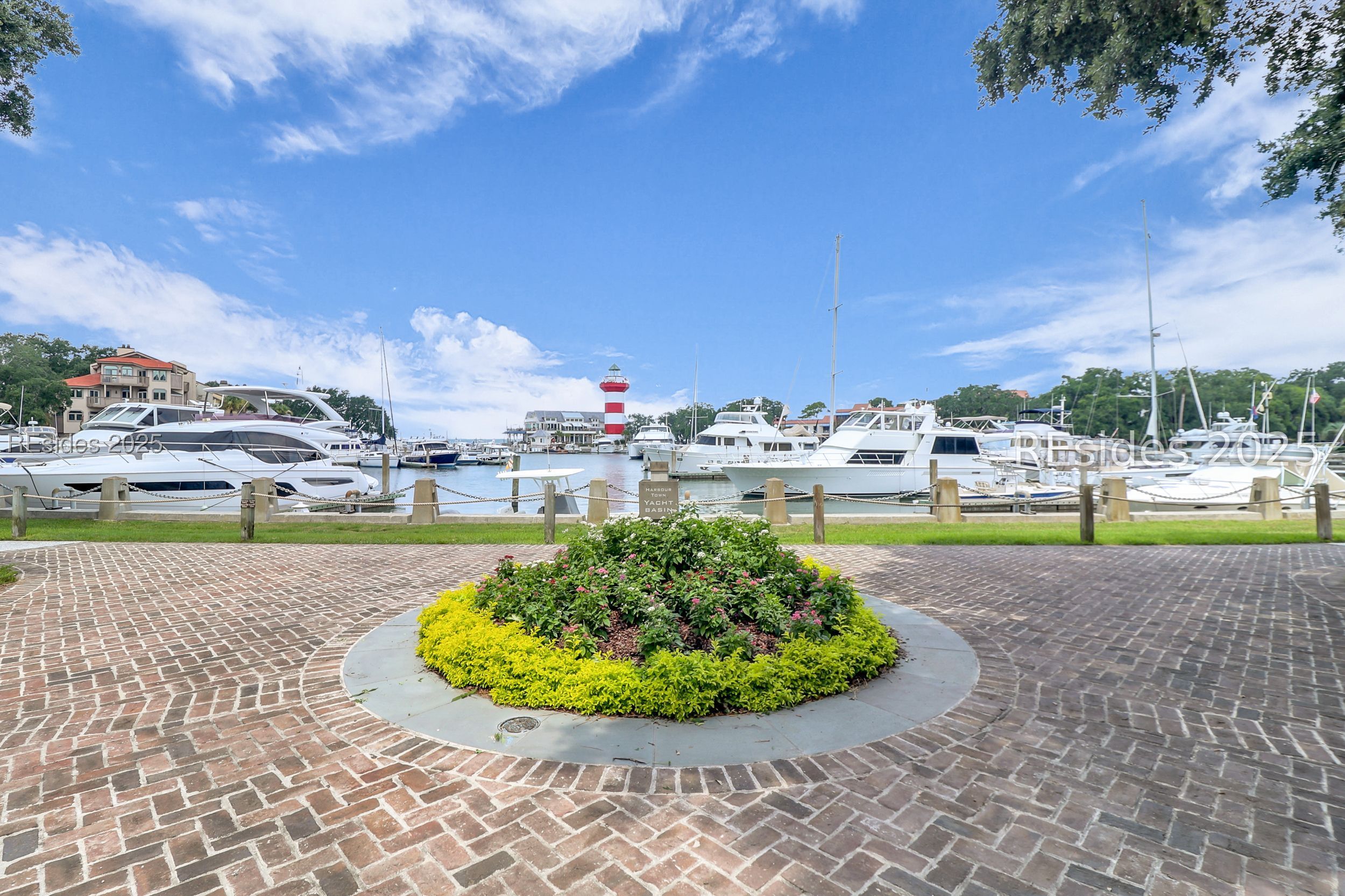 18 Lighthouse Ln #1029