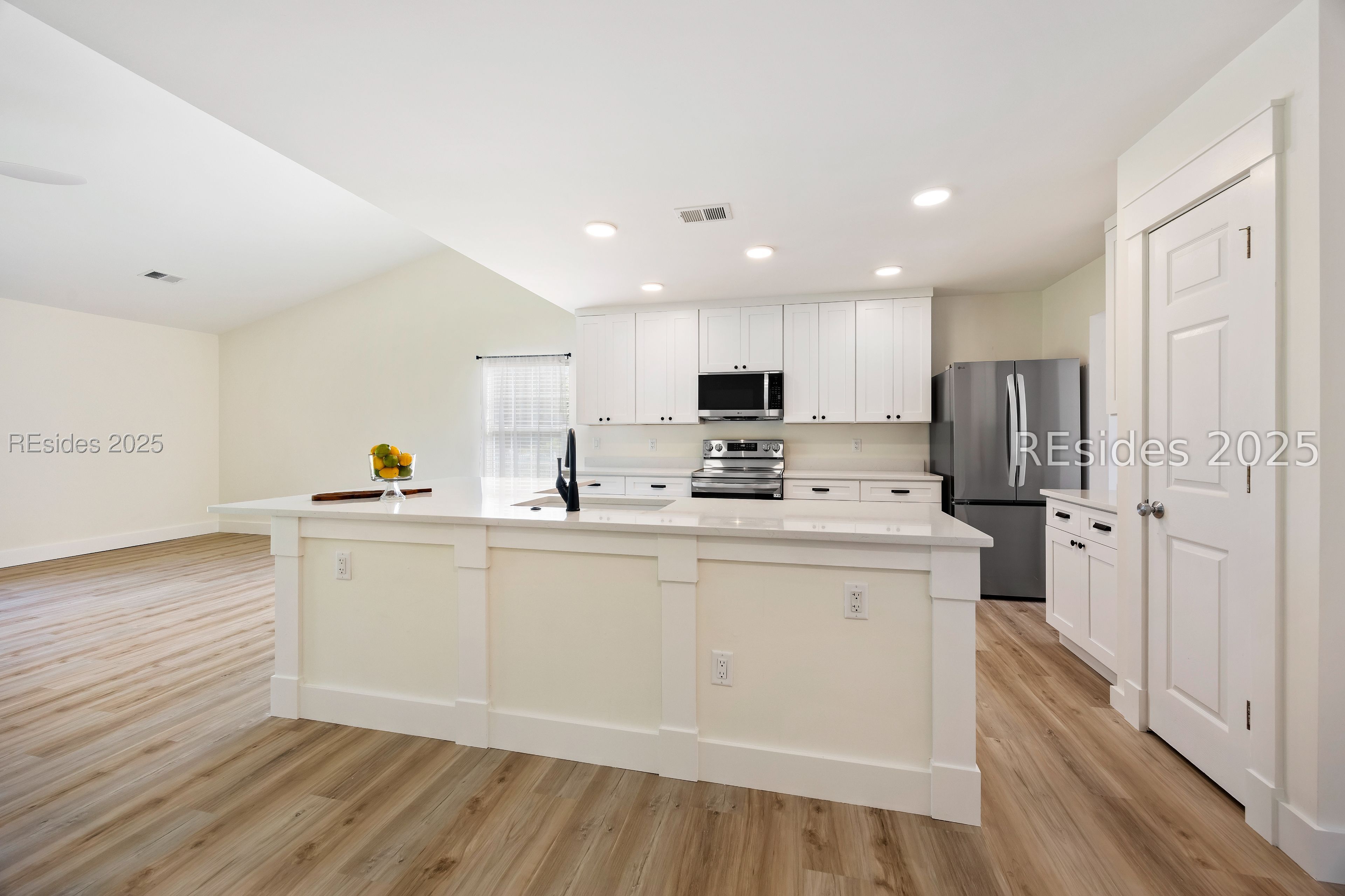 26 Waterway Dr