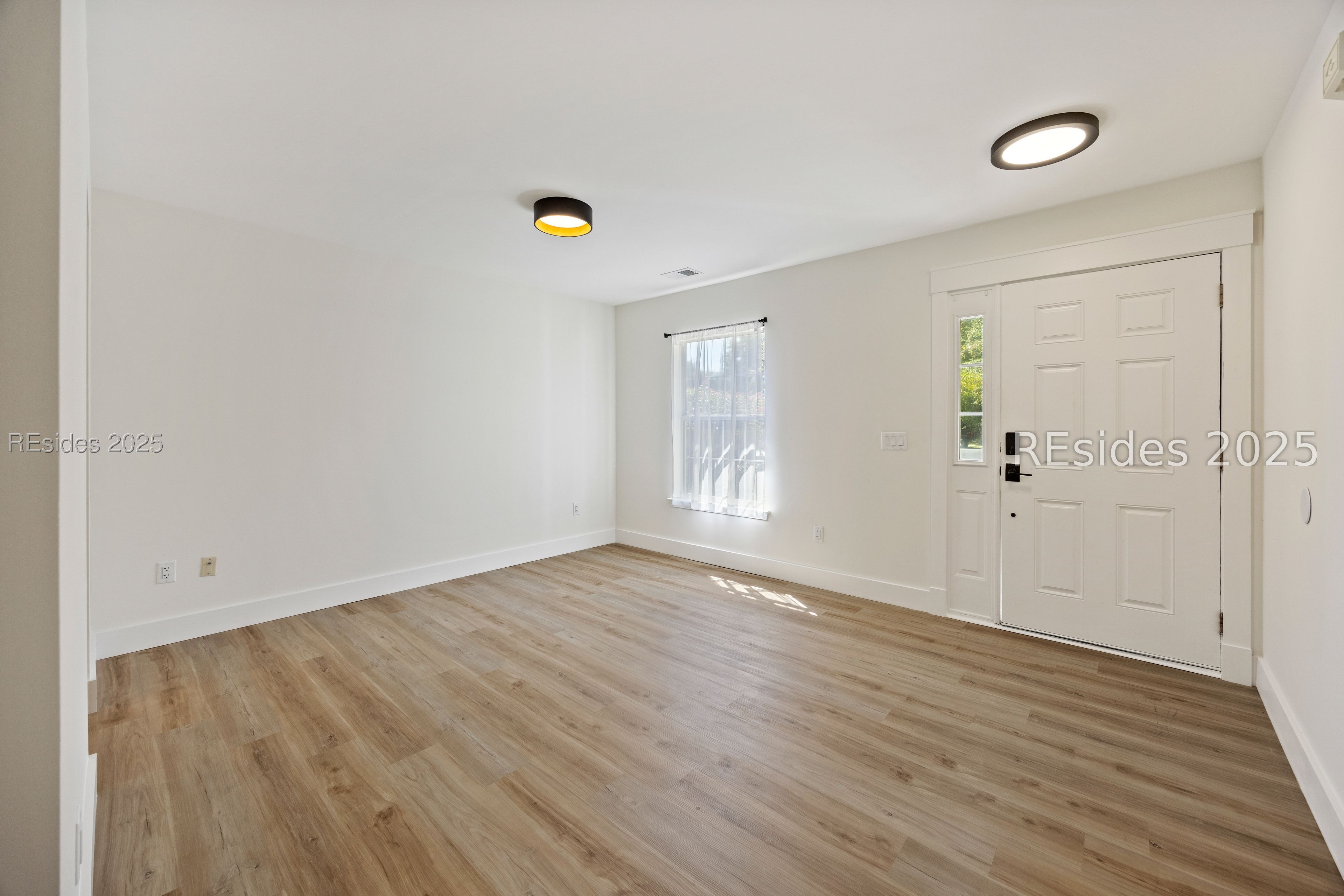 26 Waterway Dr