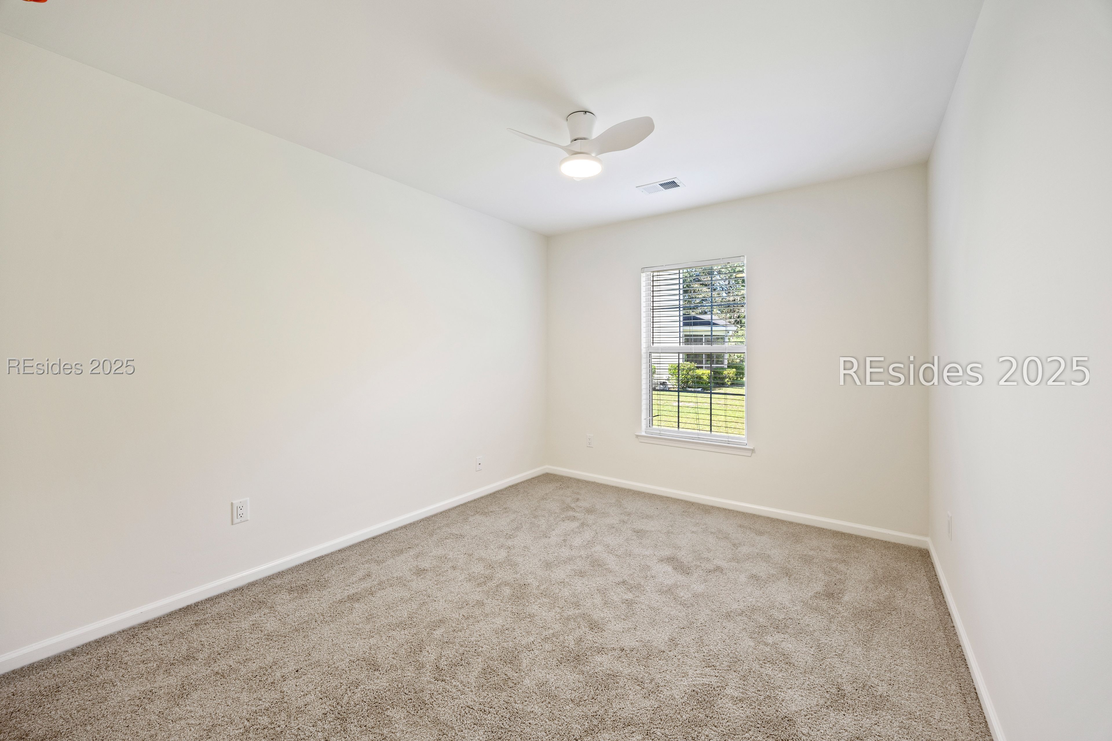 26 Waterway Dr