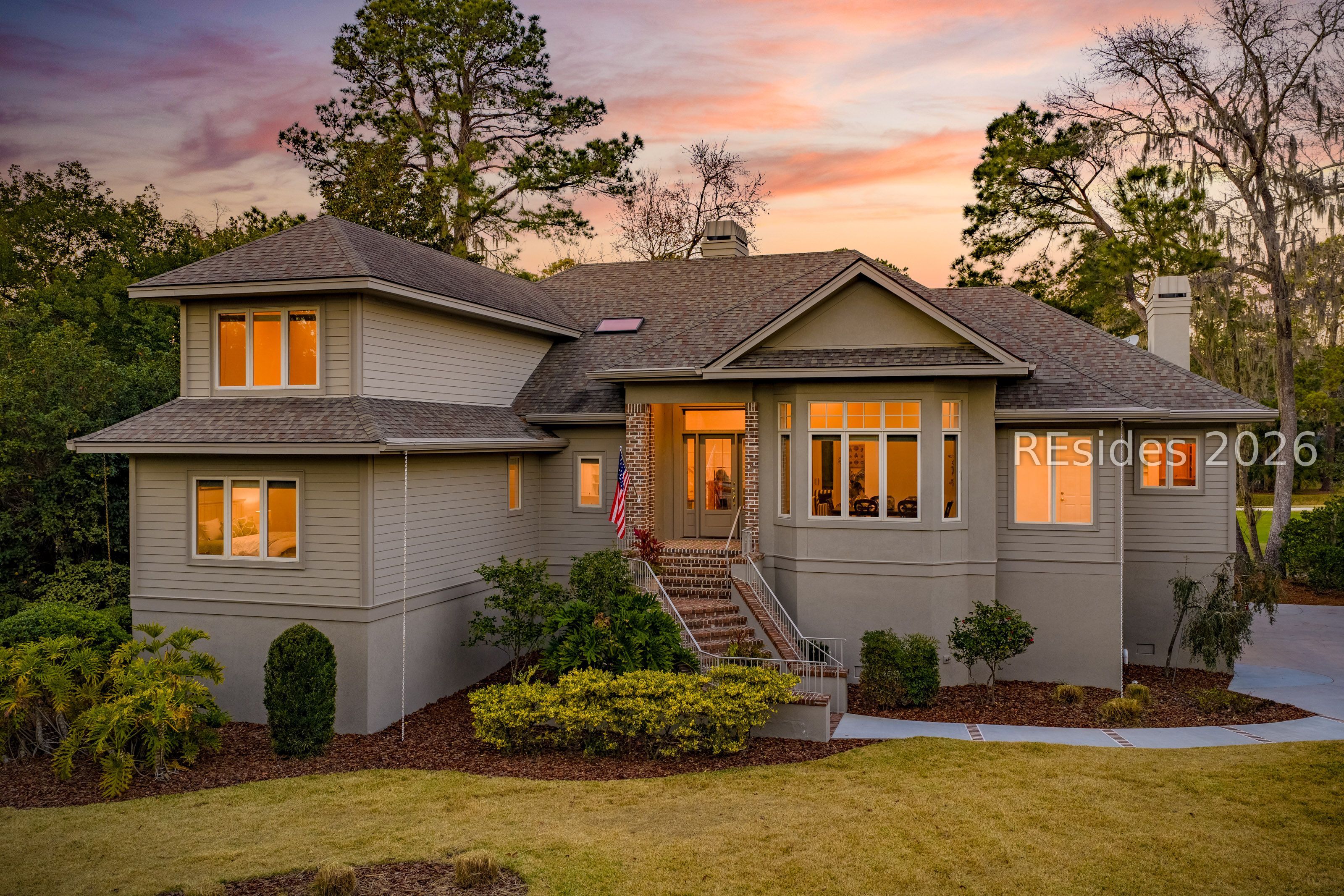 25 Ridgewood Ln