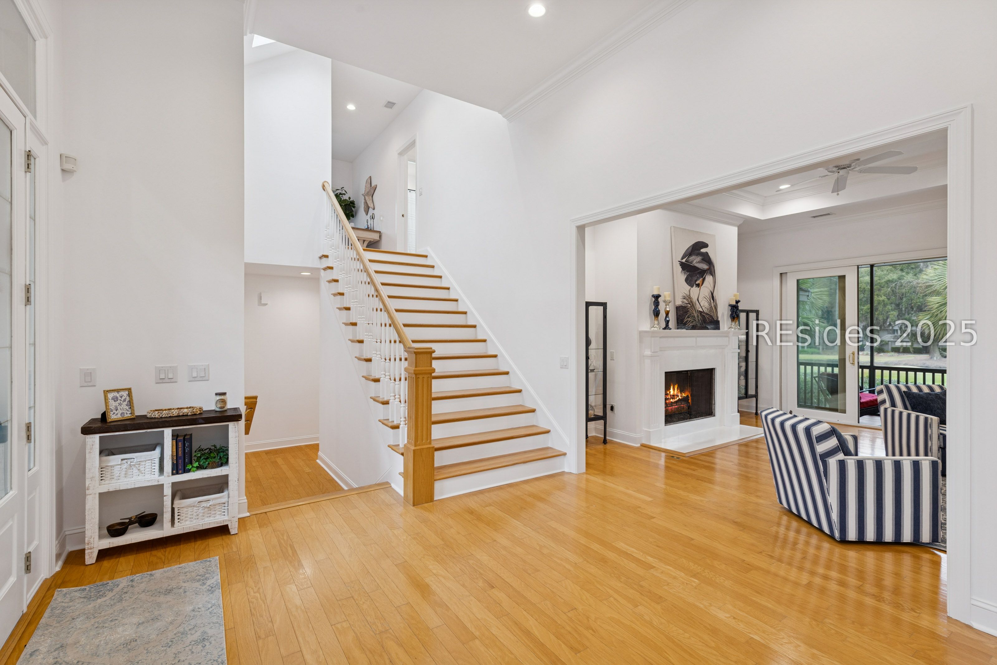 25 Ridgewood Ln