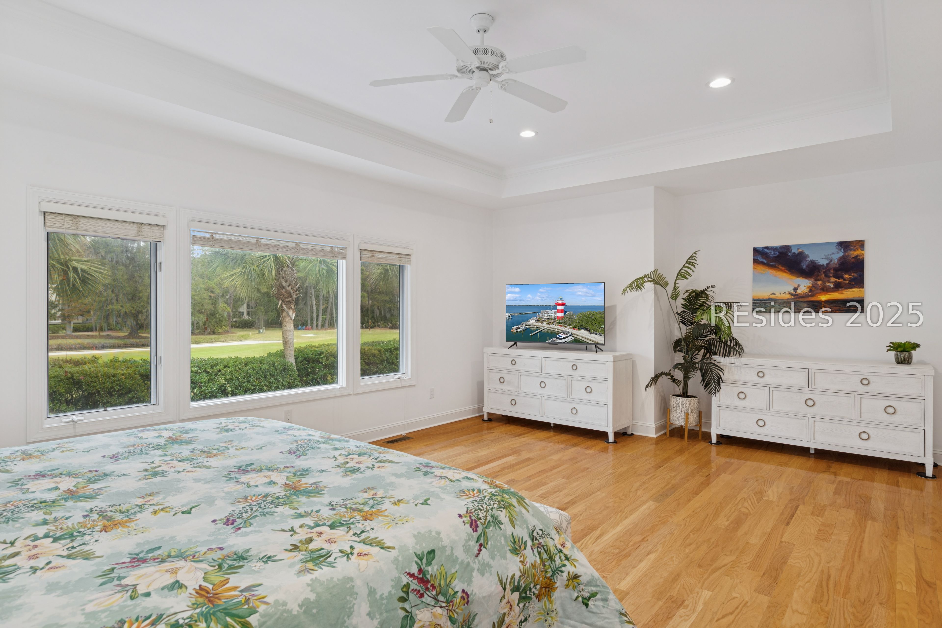 25 Ridgewood Ln
