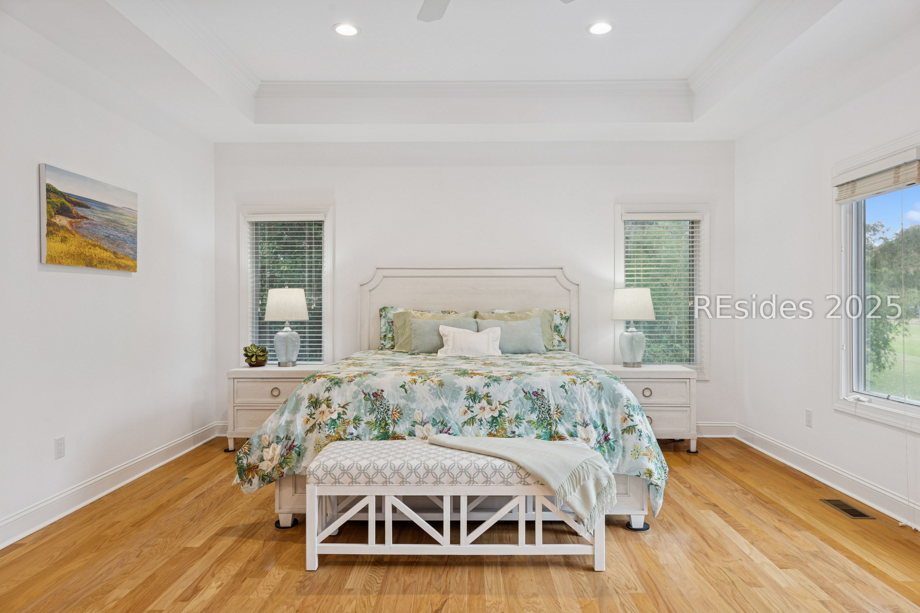 25 Ridgewood Ln