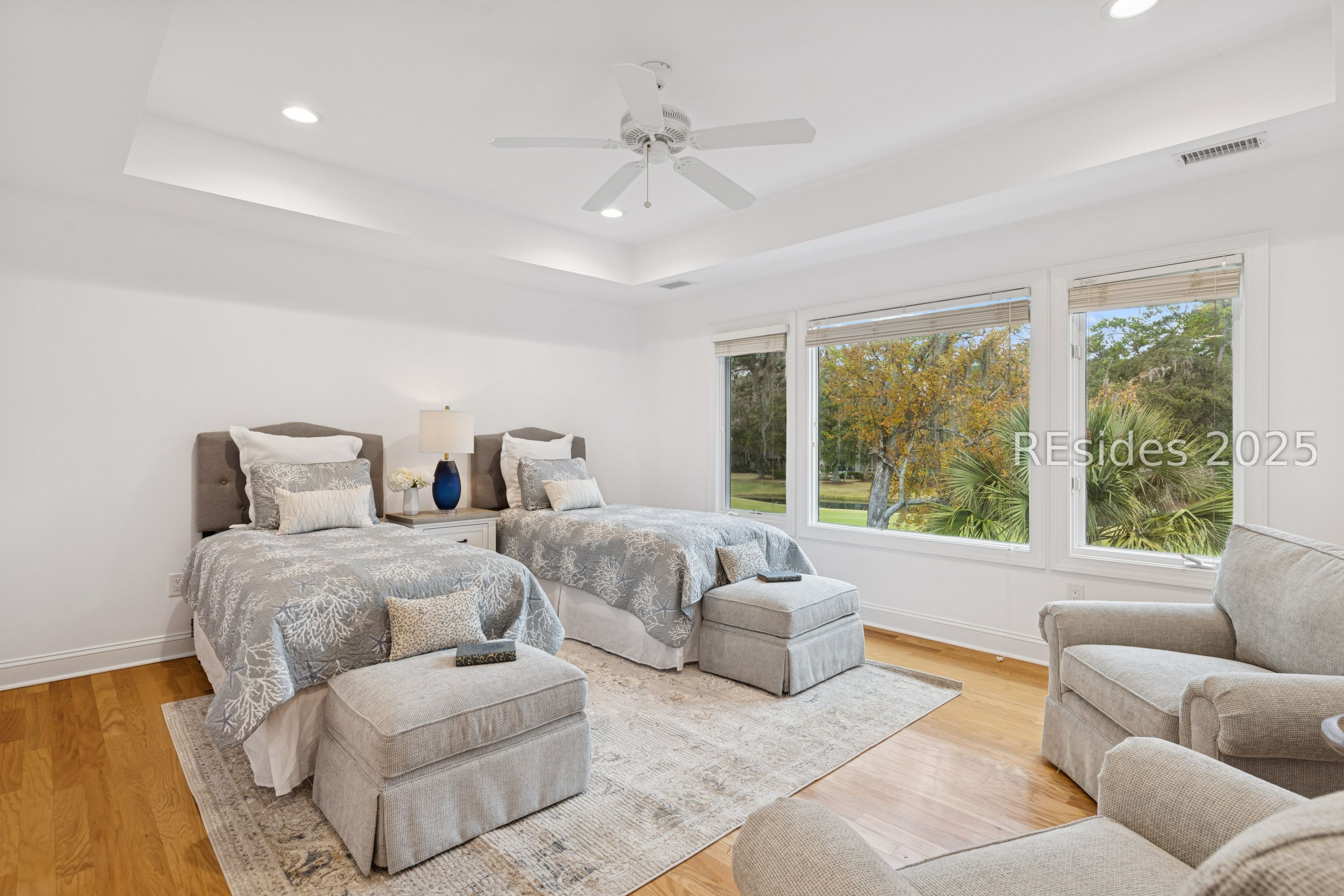 25 Ridgewood Ln